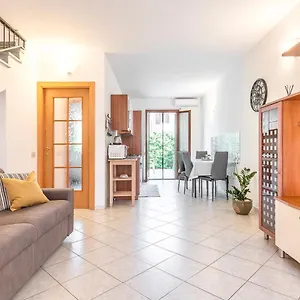  Holiday home A Casa Di Luca Italy